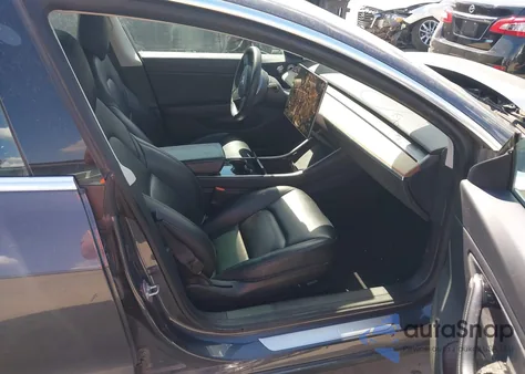 2020 Tesla Model 3 Long Range Dual Motor All-Wheel Drive z USA, uszkodzony, nr VIN 5YJ3E1EB7LF616721